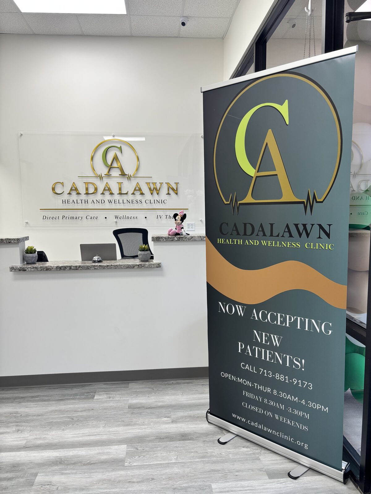 Cadalawn Health & Wellness reception desk
